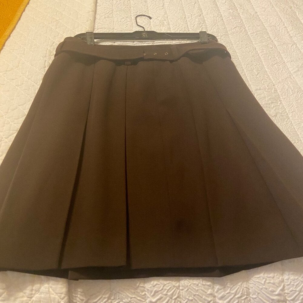 Gently Worn Brown DKNY Pleated Skirt - Size 6